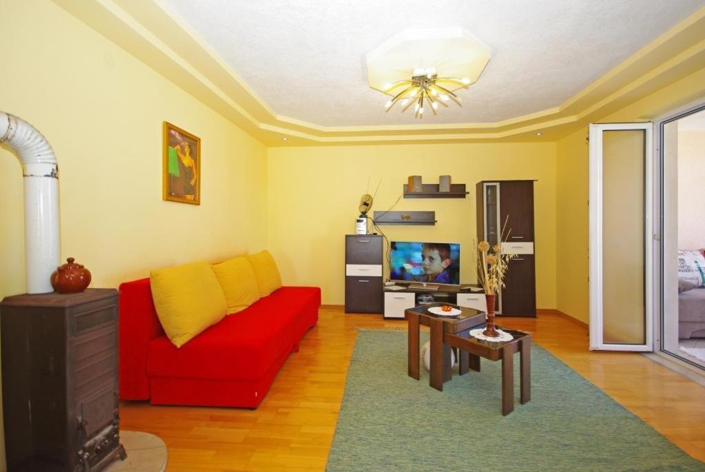 Apartments Villa Rose Sumartin Bagian luar foto